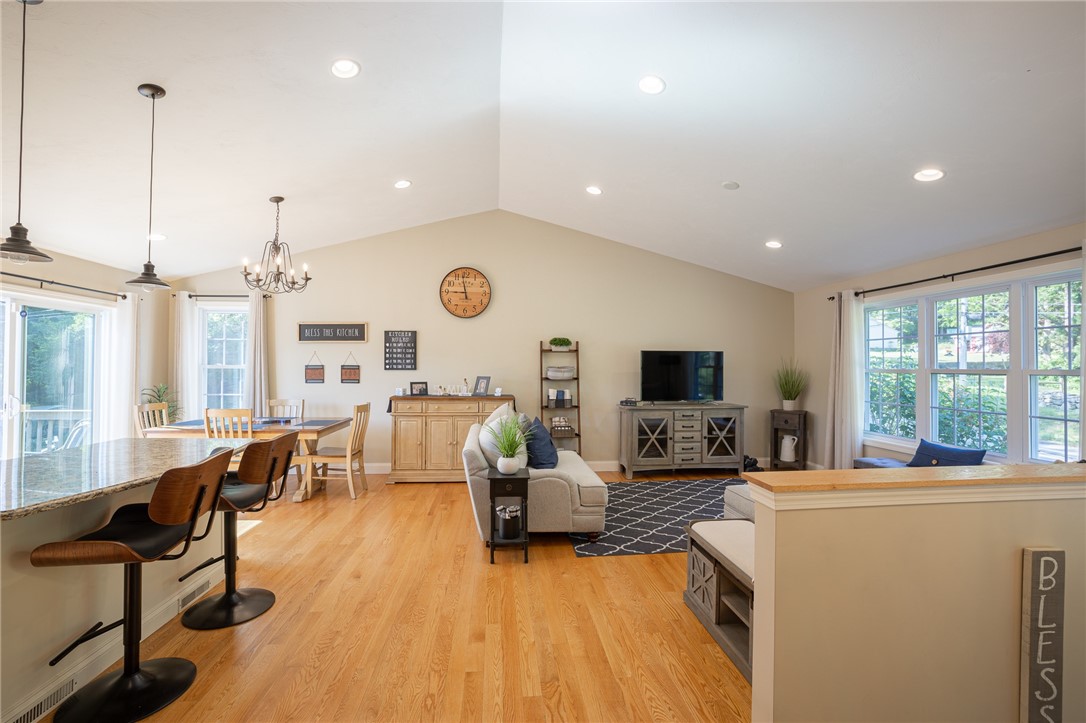 156 Mendon Road North Smithfield, RI 02896 - Photo 19 of 42