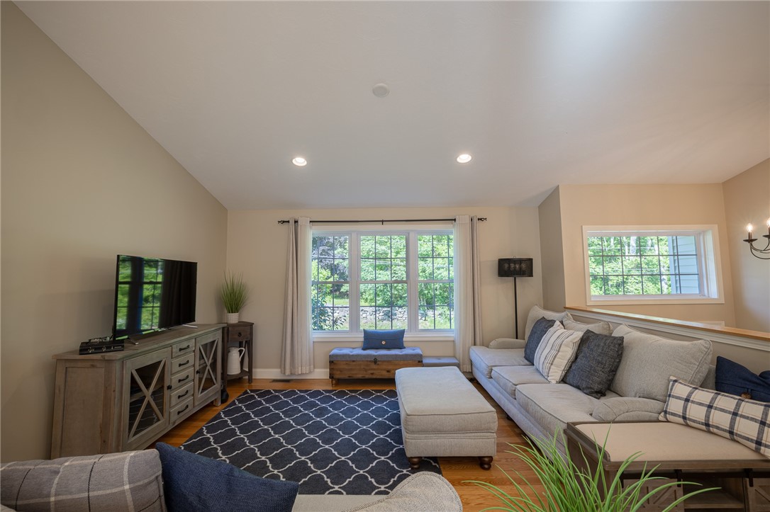 156 Mendon Road North Smithfield, RI 02896 - Photo 21 of 42