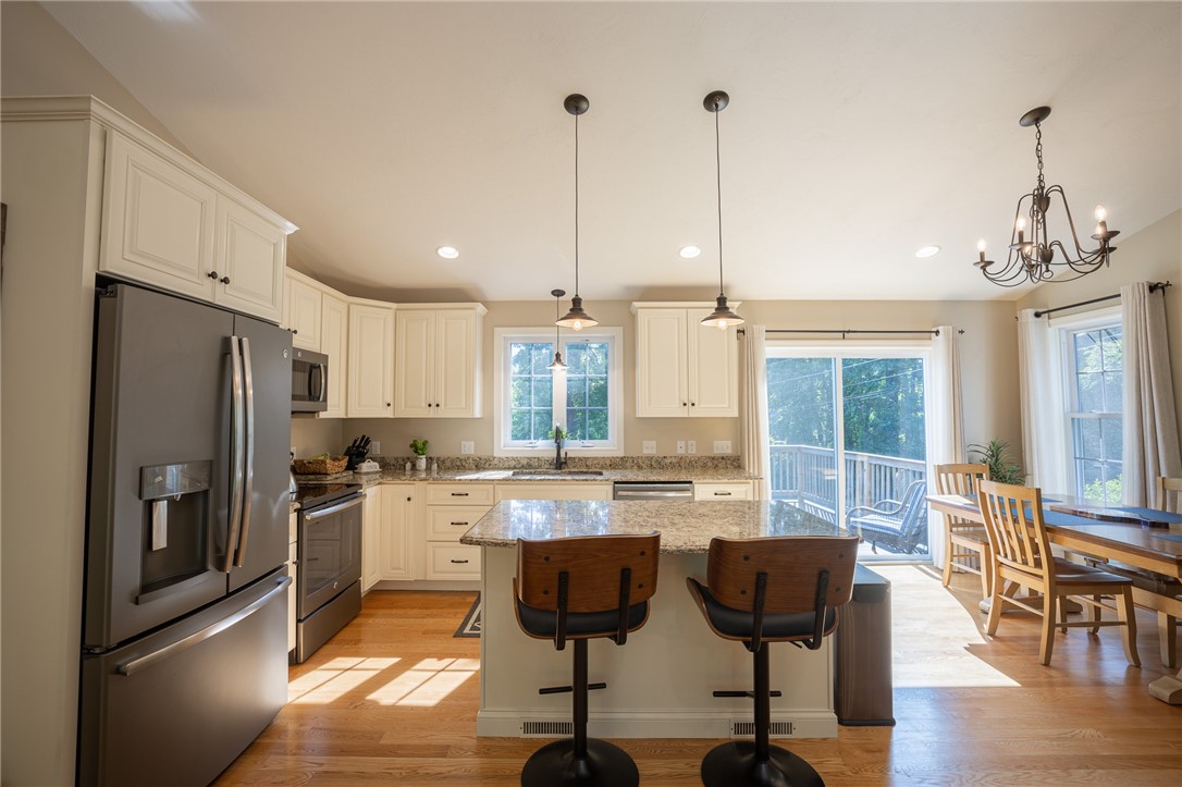156 Mendon Road North Smithfield, RI 02896 - Photo 25 of 42
