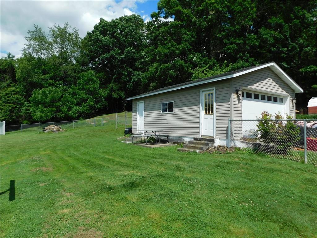 39 May Street Fairchance, PA 15436 - Photo 7 of 22