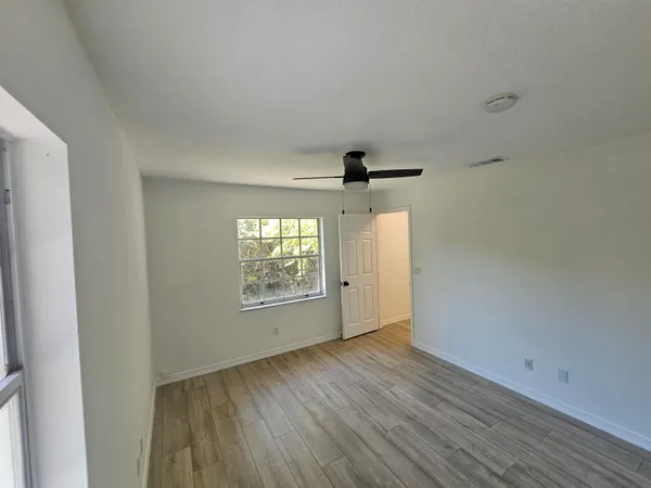 $2,300 | 1408 36th Avenue, Unit 1408, Vero Beach, FL 32960