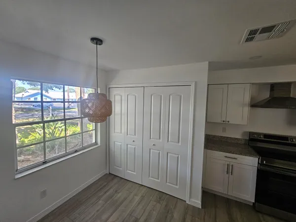 $2,300 | 1408 36th Avenue, Unit 1408, Vero Beach, FL 32960