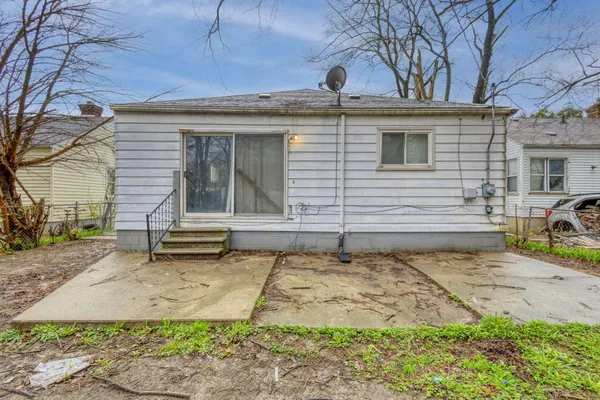 $1,300 | 19435 McCormick Street, Detroit, MI 48224