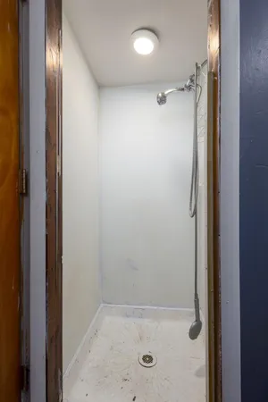 $1,300 | 19435 McCormick Street, Detroit, MI 48224