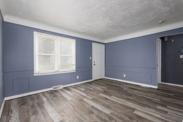 $1,300 | 19435 McCormick Street, Detroit, MI 48224