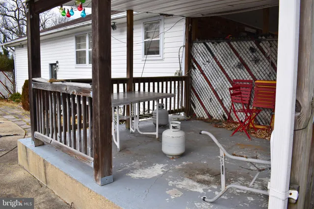 a view of house with outdoor space