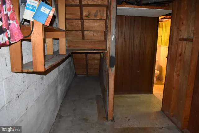 a view of an entryway