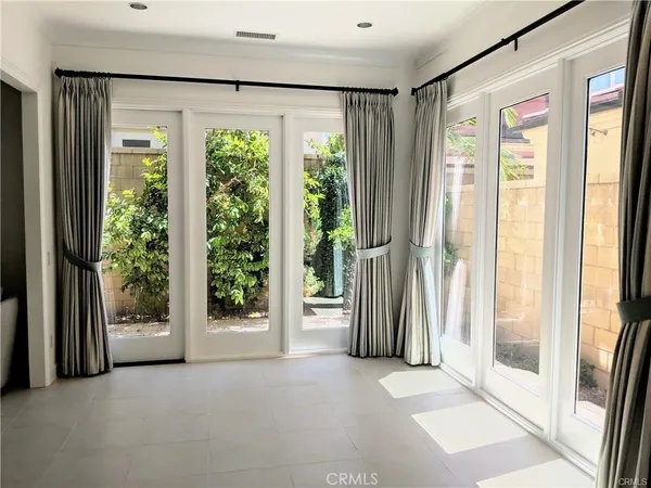 $6,000 | 62 Acorn, Irvine, CA 92620