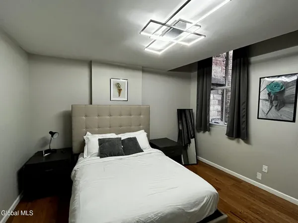 $1,515 | 37 Maiden Lane, Unit 3B, Albany, NY 12207