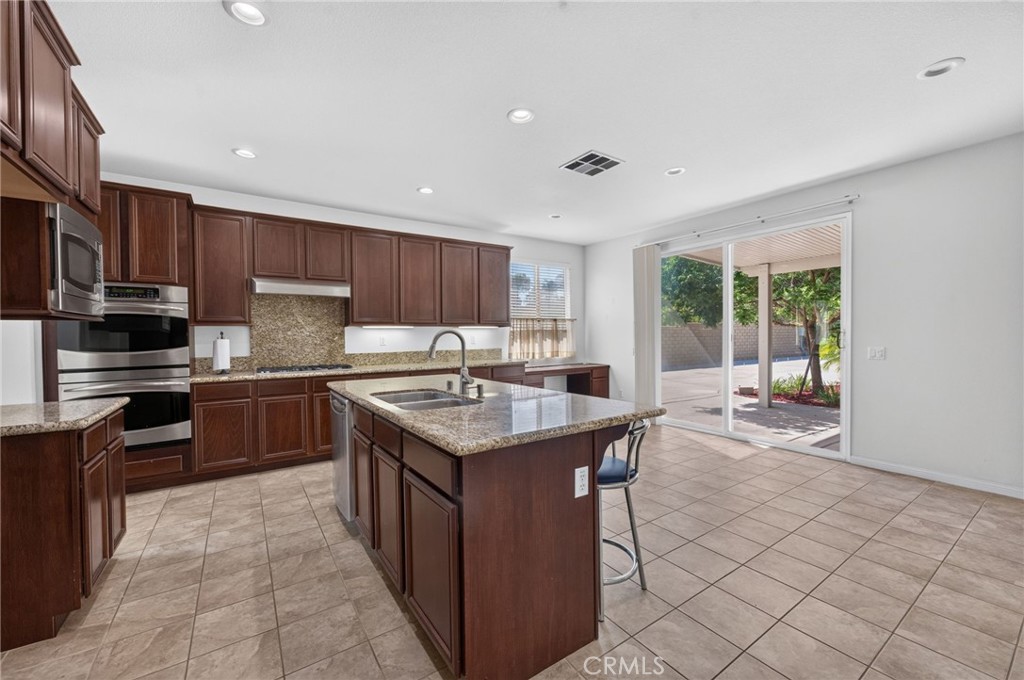 12687 Cathedral Ridge Way Riverside, CA 92503 - Photo 21 of 71