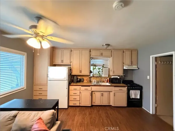 $1,895 | 9615 Walnut Street, Bellflower, CA 90706