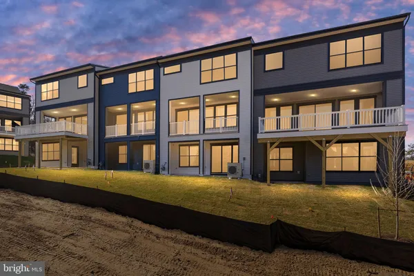 $1,063,645 | 8456 Begonia Lane, Lorton, VA 22079
