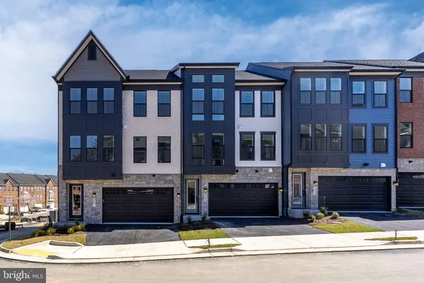 $1,063,645 | 8456 Begonia Lane, Lorton, VA 22079