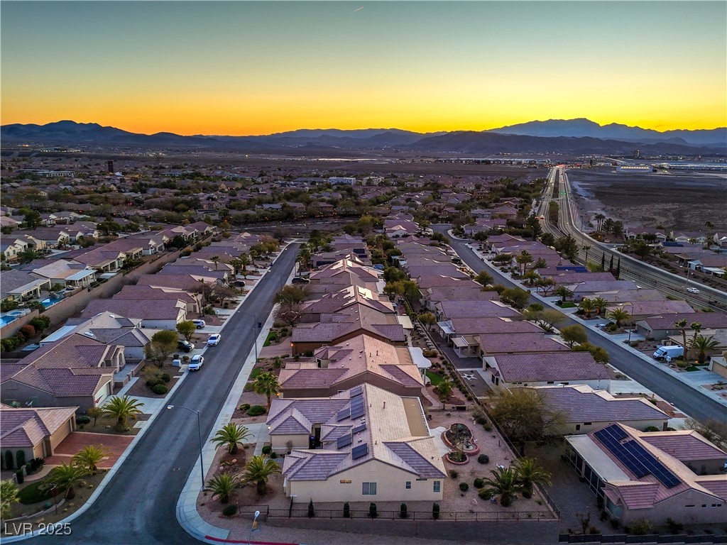 3002 Hickory Valley Road Henderson, NV 89052 - Photo 38 of 58 Gallery Image 38