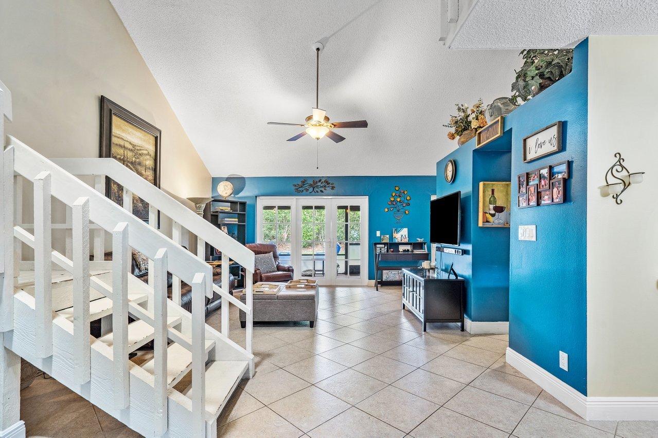 6850 Northwest 2nd Avenue, Unit 31 Boca Raton, FL 33487 - Photo 16 of 33 View from Foyer Entry