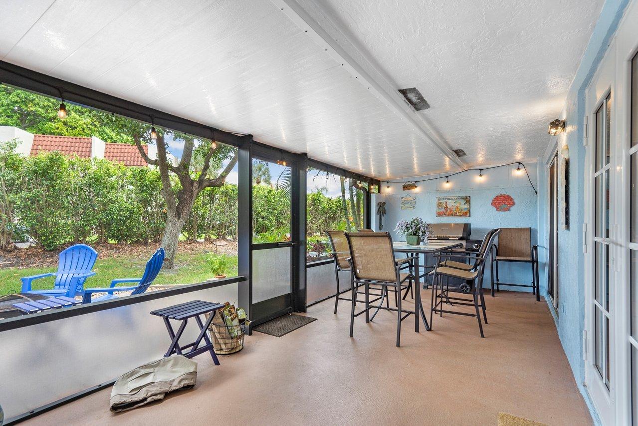 6850 Northwest 2nd Avenue, Unit 31 Boca Raton, FL 33487 - Photo 25 of 33 Oversized Patio