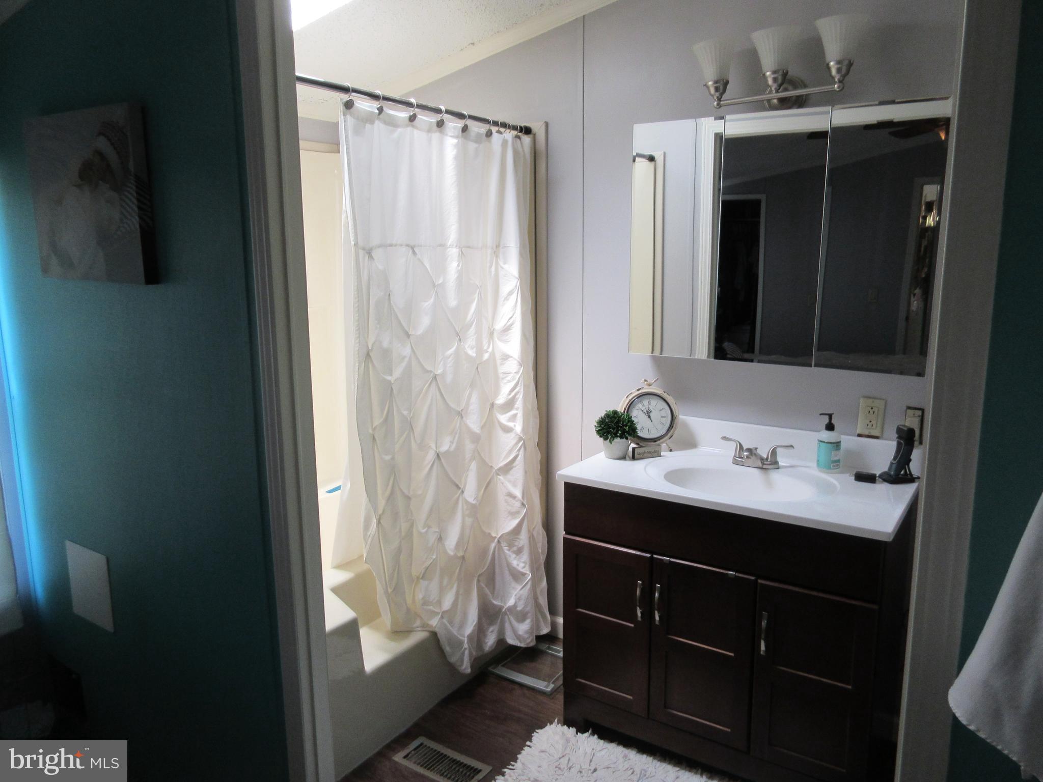 33 Spring Hill Road Bernville, PA 19506 - Photo 13 of 26 Master Bath