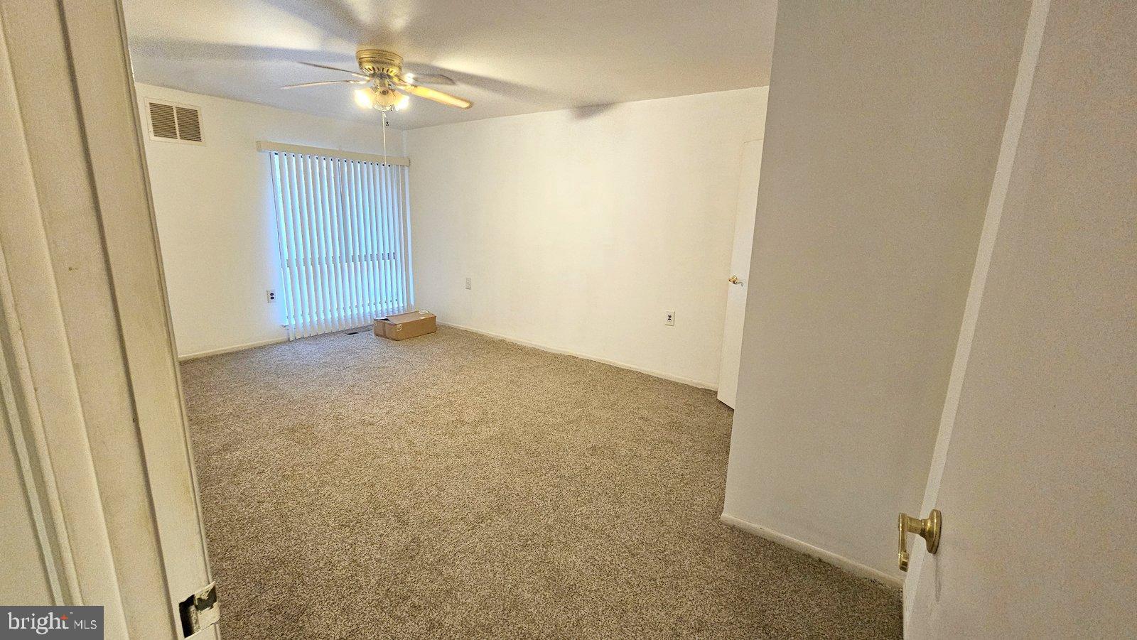 1004 Timber Creek Road Clementon, NJ 08021 - Photo 20 of 24 an empty room with a bathroom