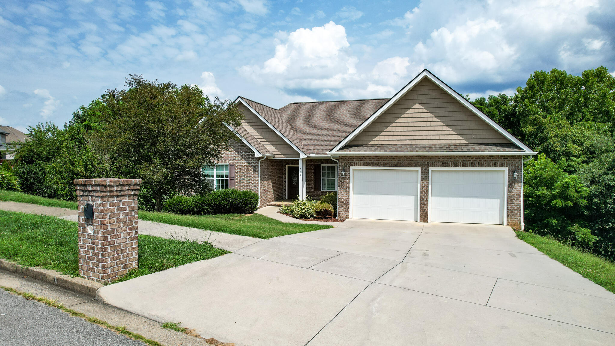 284 Springwinds Loop Johnson City, TN 37601 - Photo 4 of 42 DJI_0951