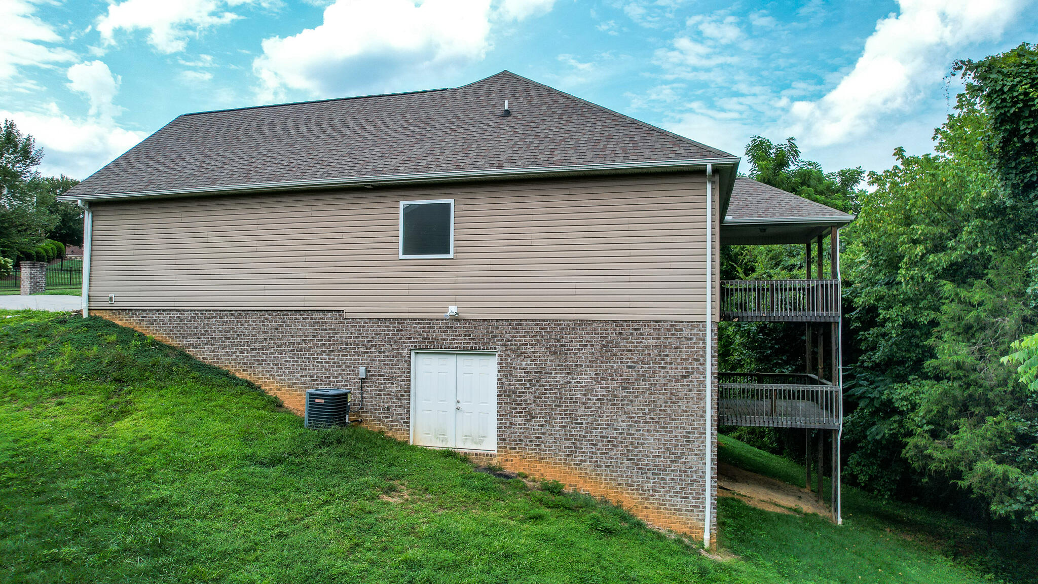 284 Springwinds Loop Johnson City, TN 37601 - Photo 10 of 42 DJI_0961