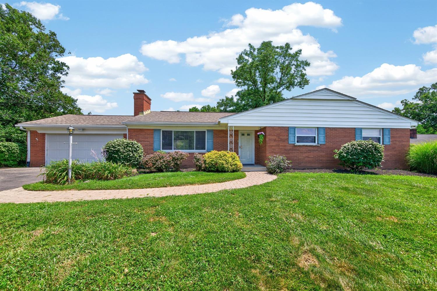 5884 Price Road Milford, OH 45150 - Photo 4 of 55