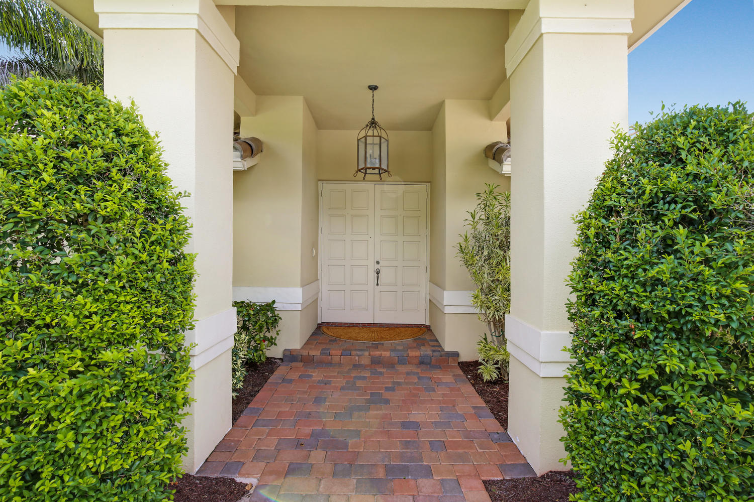 1900 Northwest 25th Street Boca Raton, FL 33431 - Photo 2 of 29 Entryway
