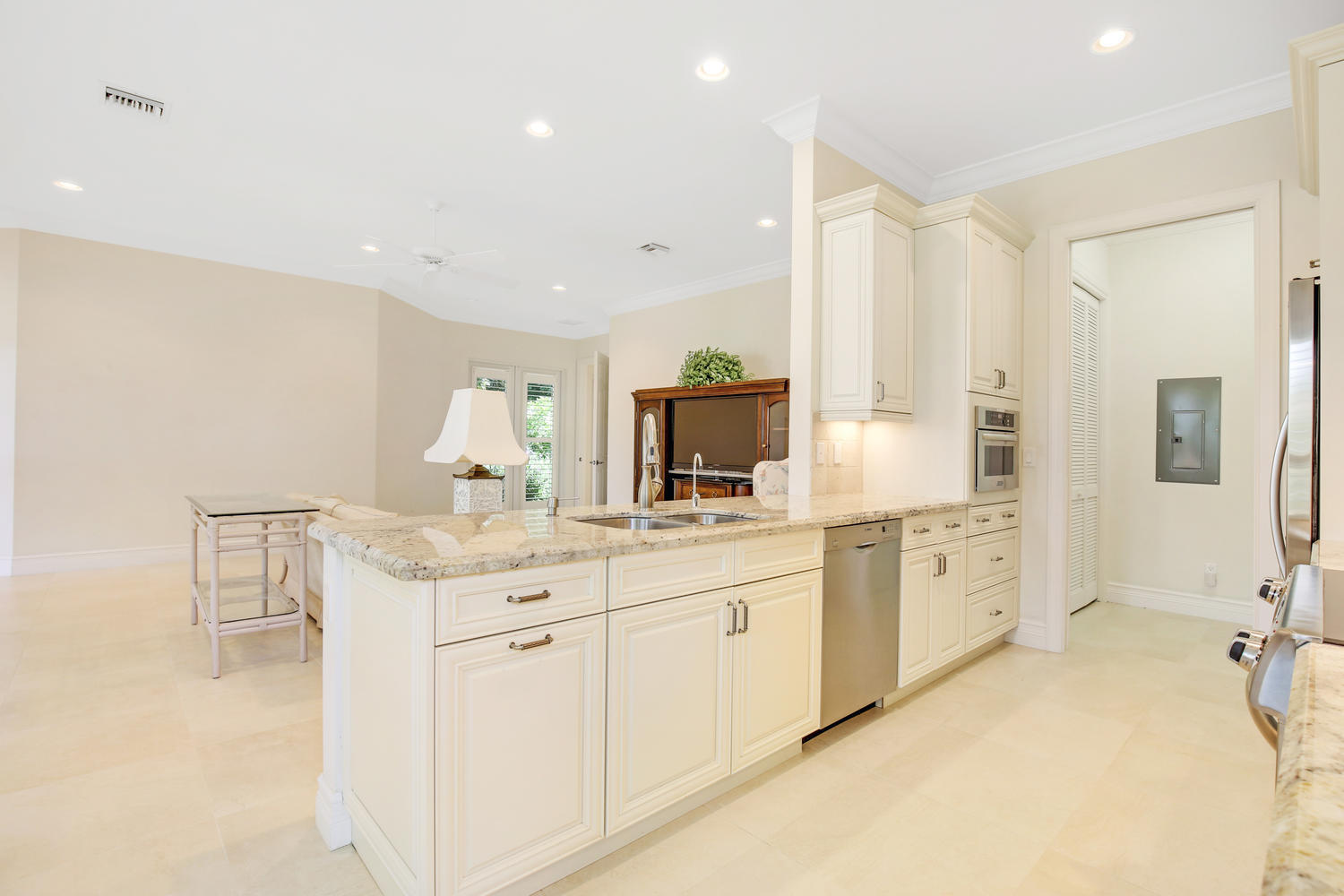 1900 Northwest 25th Street Boca Raton, FL 33431 - Photo 26 of 29 Guest house kitchen