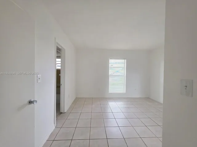 $1,875 | 1330 West 54th Street, Unit 108C, Hialeah, FL 33012