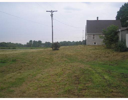 1321 Enon Road Enon Valley, PA 16120 - Photo 5 of 8 Yard/Garden.