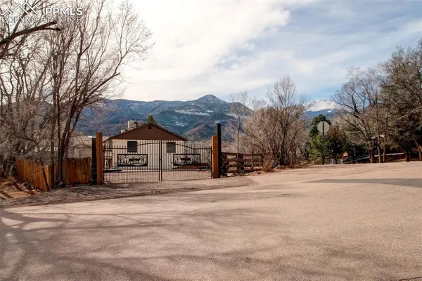 $690,000 | 114 Via Linda Vista, Manitou Springs, CO 80829