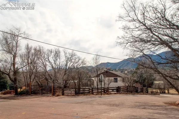 $690,000 | 114 Via Linda Vista, Manitou Springs, CO 80829