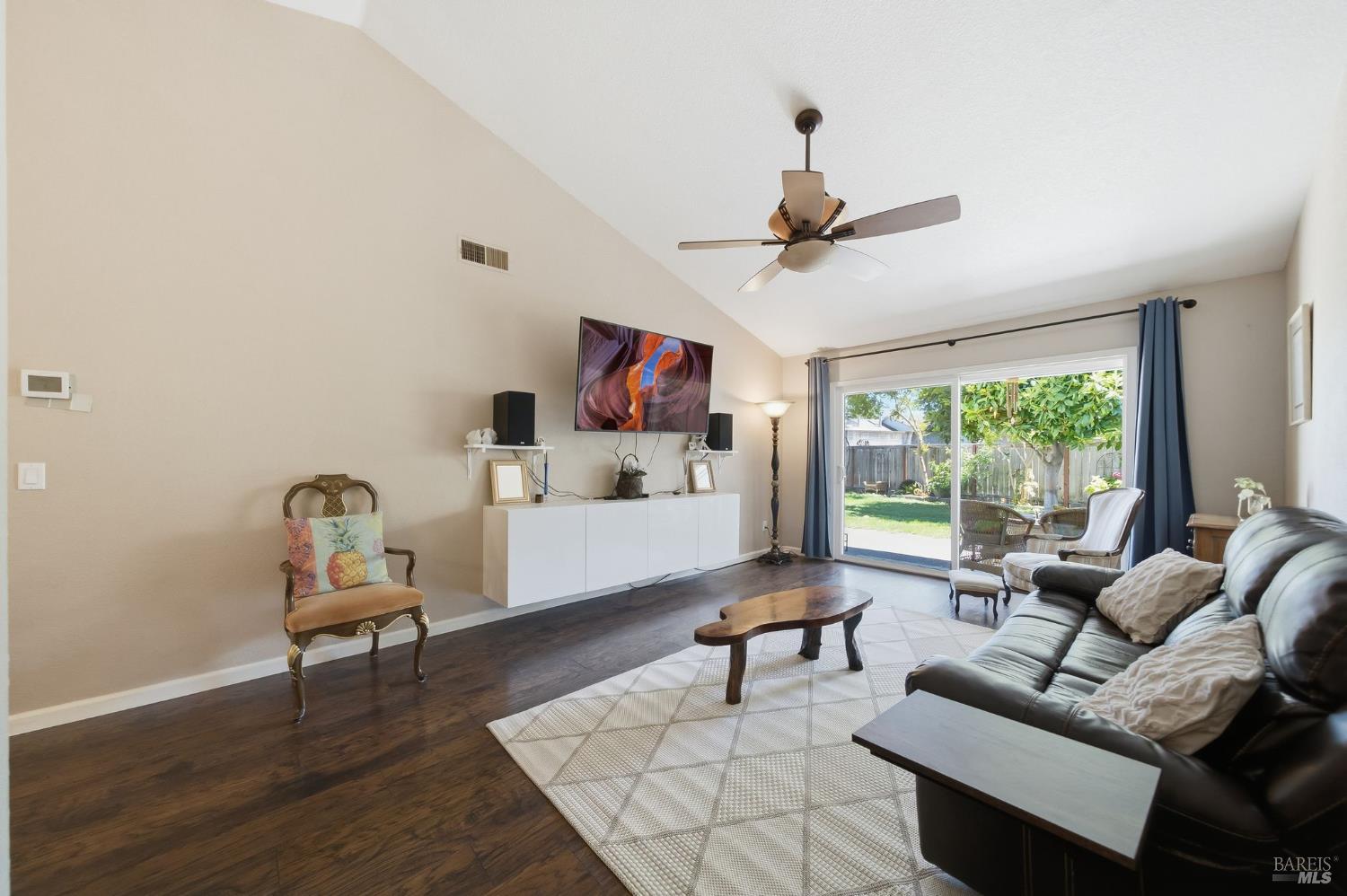 7078 Avenida Cala Rohnert Park, CA 94928 - Photo 18 of 46