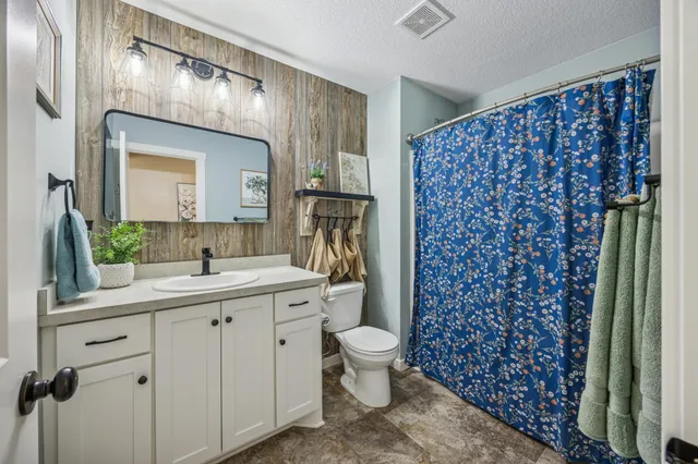 $460,000 | 7880 Gunner Drive, Clear Lake, MN 55319