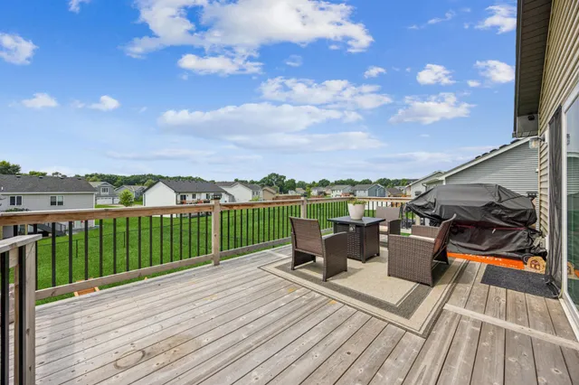 $460,000 | 7880 Gunner Drive, Clear Lake, MN 55319