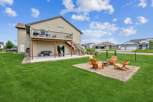 $460,000 | 7880 Gunner Drive, Clear Lake, MN 55319