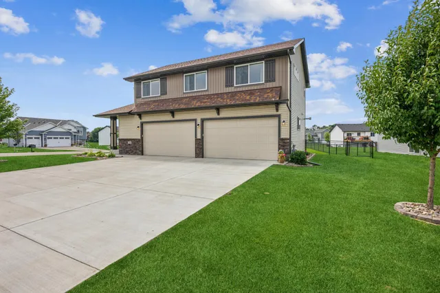 $460,000 | 7880 Gunner Drive, Clear Lake, MN 55319