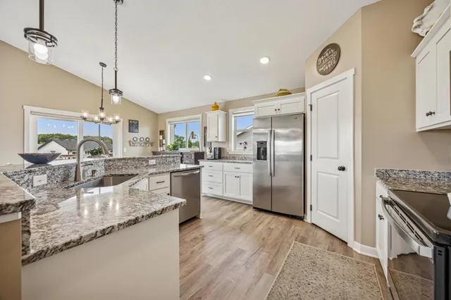 $460,000 | 7880 Gunner Drive, Clear Lake, MN 55319