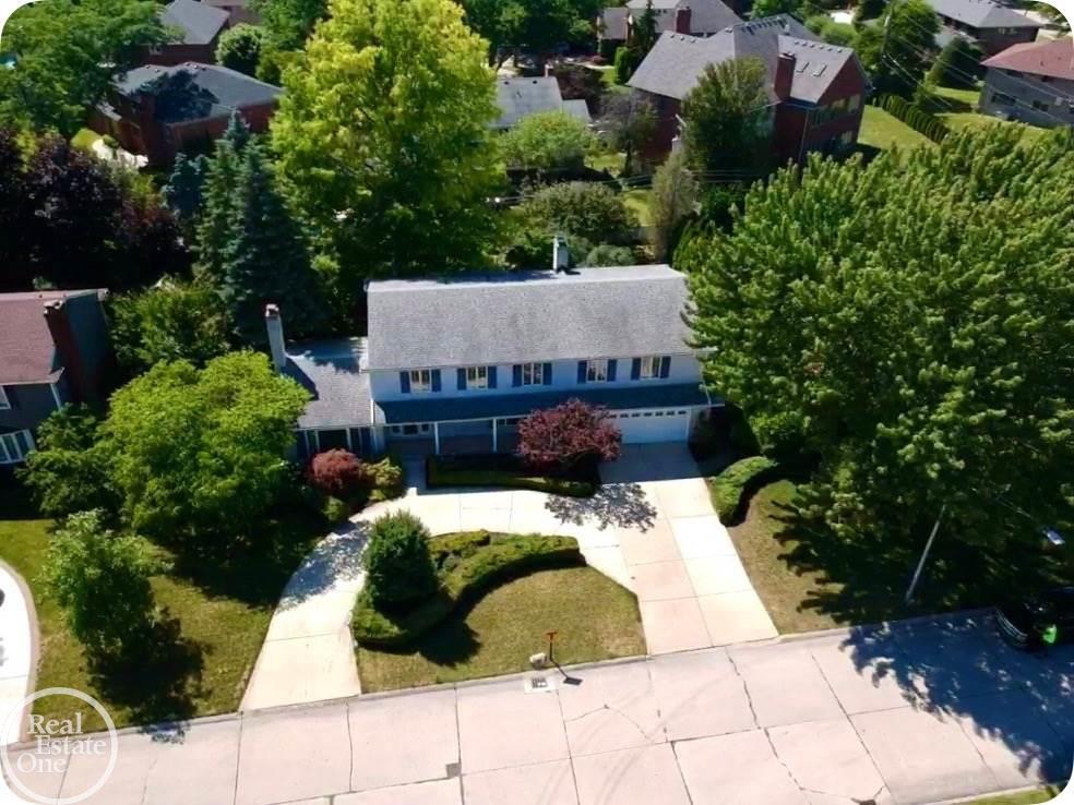 747 Ballantyne Road Grosse Pointe Shores, MI 48236 - Photo 41 of 46