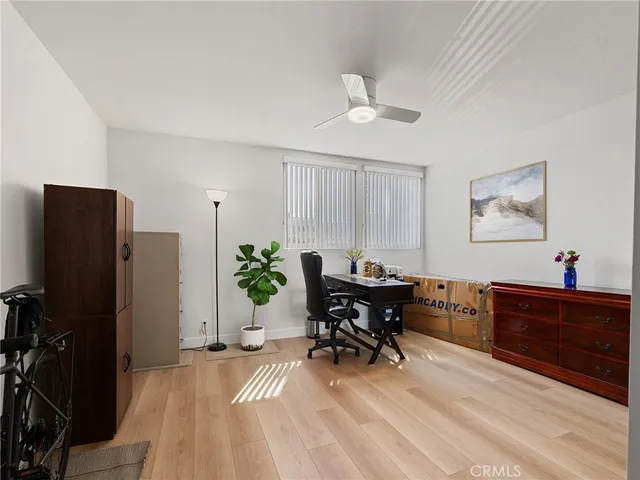 $888,000 | 1 3rd Place, Unit 2, Long Beach, CA 90802