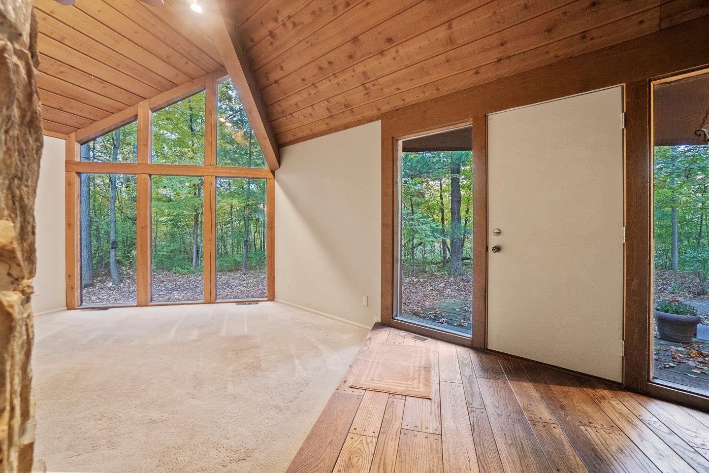 18316 Hand Road Huntertown, IN 46748 - Photo 3 of 31