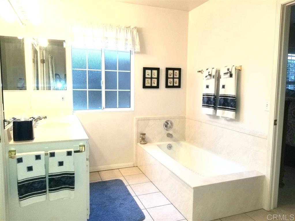 1050 Ridge Heights Drive Fallbrook, CA 92028 - Photo 17 of 25 Gallery Image 17