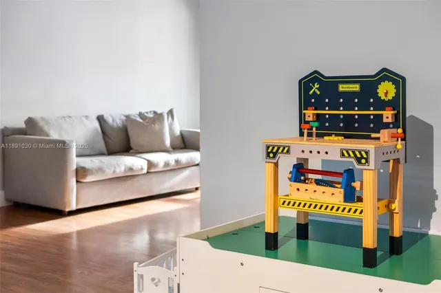 $17,000 | 1651 Southwest 13th Avenue, Miami, FL 33145