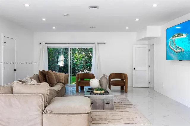 $17,000 | 1651 Southwest 13th Avenue, Miami, FL 33145