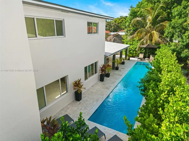 $17,000 | 1651 Southwest 13th Avenue, Miami, FL 33145