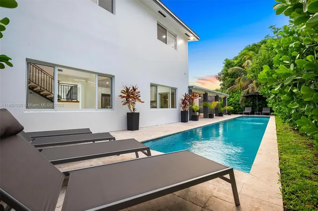 $17,000 | 1651 Southwest 13th Avenue, Miami, FL 33145