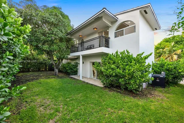 $17,000 | 1651 Southwest 13th Avenue, Miami, FL 33145