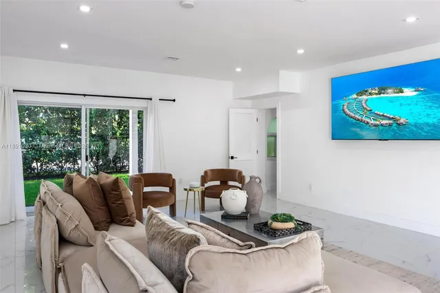 $17,000 | 1651 Southwest 13th Avenue, Miami, FL 33145