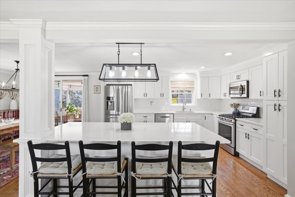137 Robert Road Dedham, MA 02026 - Photo 12 of 42