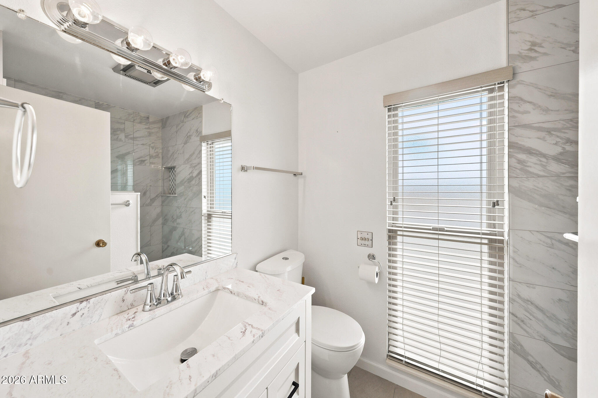 15410 North Ridgeview Road Sun City, AZ 85351 - Photo 27 of 43 Guest Bath 1
