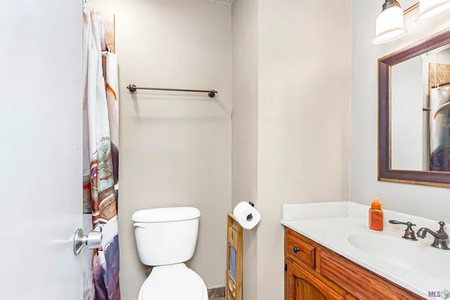 $130,000 | 10062 Jefferson Highway, Unit B, Baton Rouge, LA 70809